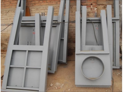 不銹鋼 方、圓小閘門